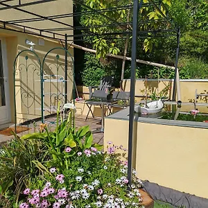 appartement-en-rez-de-jardin-avec-parking-gratuit.fr-provencehotel.com/